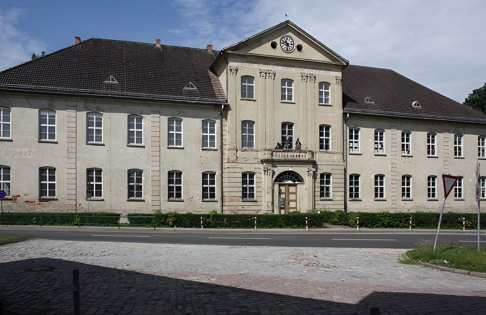 Photos Castle Mirow in Mecklenburg-Vorpommern for sale