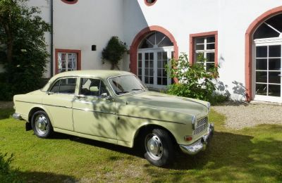 Historic estates, Private sale: Baroque castle in Bavaria near Brombachsee