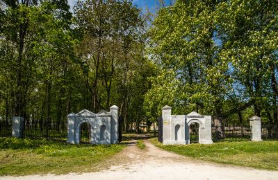 Castle for sale Nakło, Silesia, Entrance