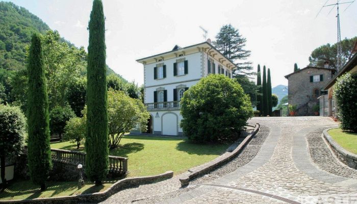 Historic Villa Bagni di Lucca 5