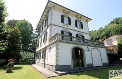 Historic Villa for sale Bagni di Lucca, Tuscany:  