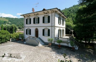 Historic Villa for sale Bagni di Lucca, Tuscany, Photo 1/16