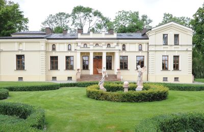 Character Properties, Small polish manor with park near Łódź