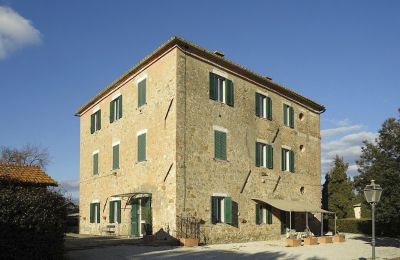 Historic Villa for sale 06063 Magione, Umbria:  Exterior View