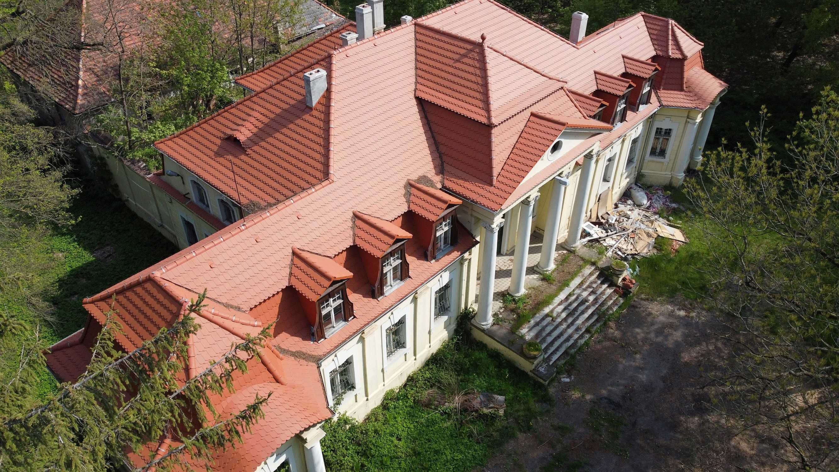 Photos Beautiful partly renovated country manor in Skoraszewice, Wielkopolska