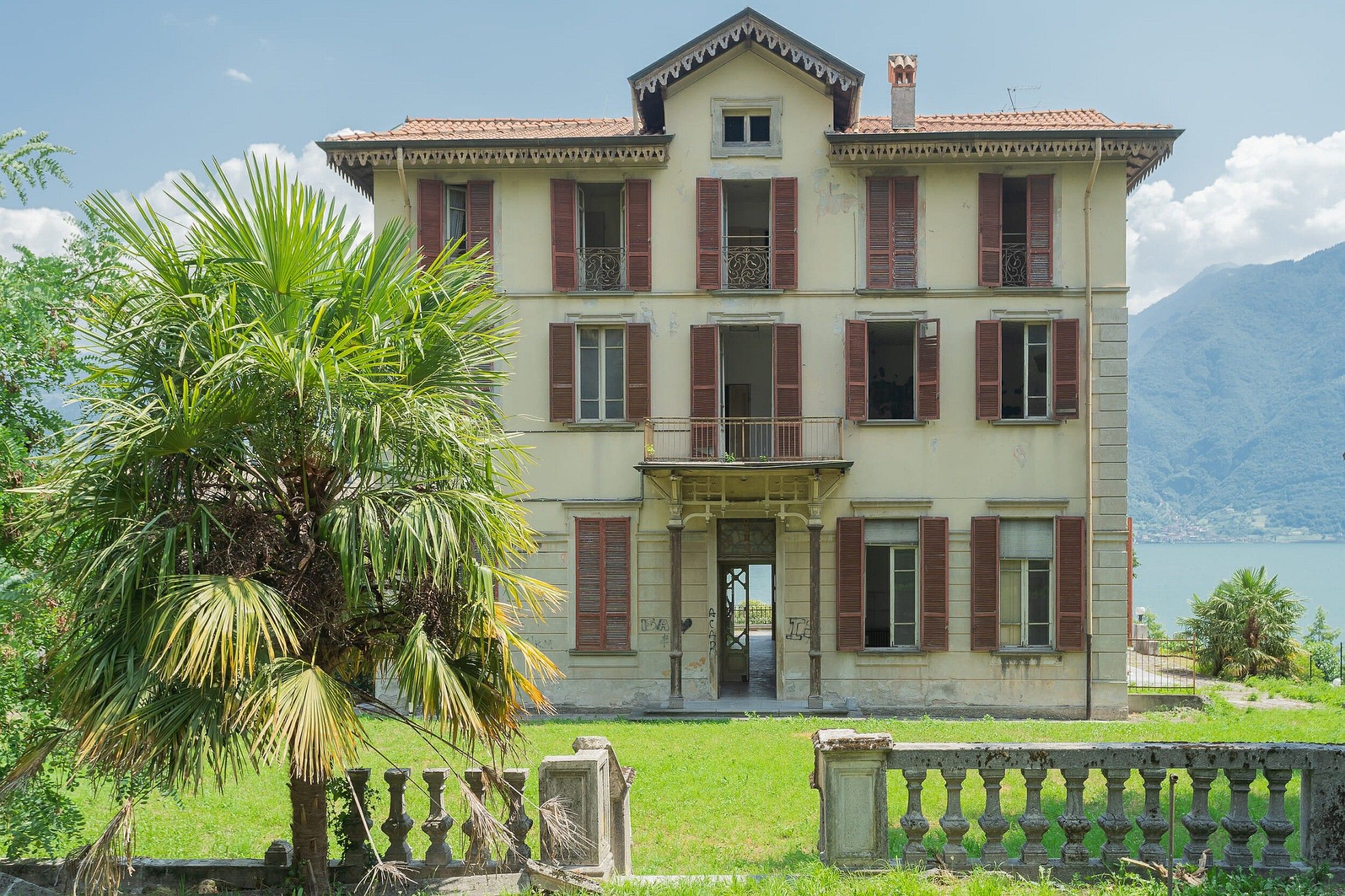 Photos Period villa in Lovere on Lake Iseo / Lago d'Iseo