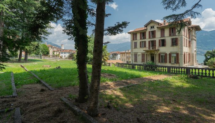 Historic Villa Lovere 3