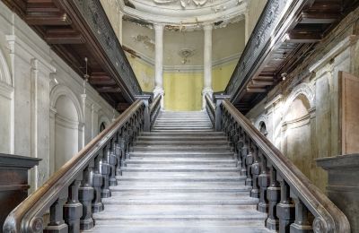 Castle for sale Bożków, Palac Wilelma von Magnis 1, Lower Silesia, Staircase