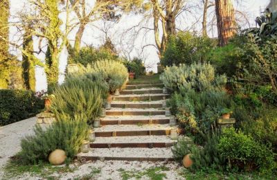 Historic Villa for sale Lazio, Garden