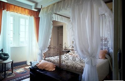 Historic Villa for sale Lari, Tuscany:  Bedroom