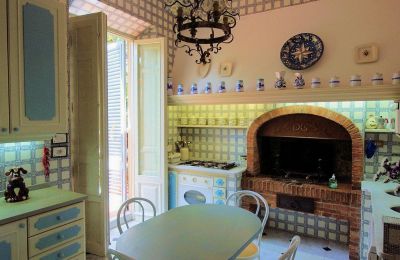 Historic Villa for sale Lucca, Tuscany:  Kitchen