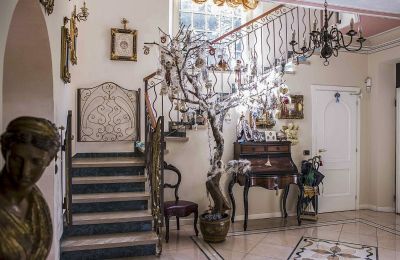 Historic Villa for sale 28838 Stresa, Piemont:  Staircase