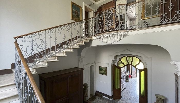 Historic Villa Verbano-Cusio-Ossola, Intra 4