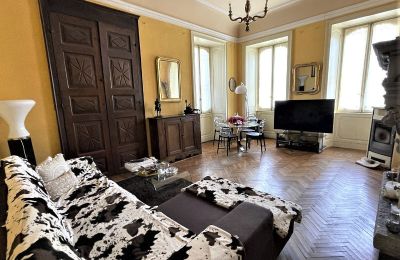 Historic Villa for sale Verbano-Cusio-Ossola, Intra, Piemont:  Living Room