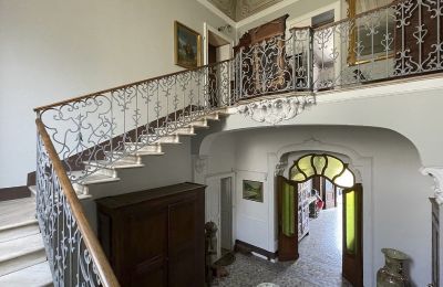 Historic Villa til salg Verbano-Cusio-Ossola, Intra, Piemont, Hallway