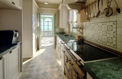 Historic Villa for sale 28824 Oggebbio, Piemont:  Kitchen