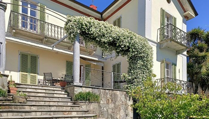 Historic Villa for sale 28823 Ghiffa, Piemont,  Italy