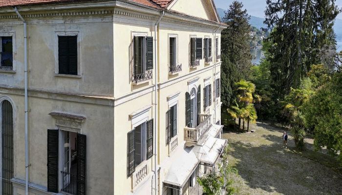 Historic Villa Oggebbio 2