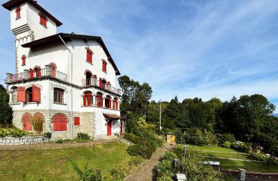 Historic Villa for sale 28894 Boleto, Piemont:  Garden