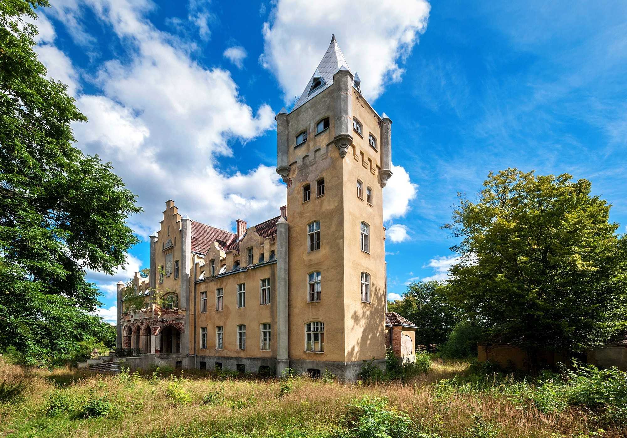 Photos Old Prussian country manor in West Pomerania, Poland