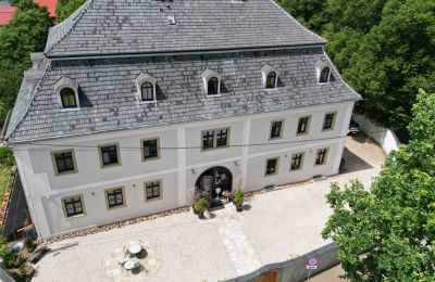 Character Properties, Late Baroque manor between Jelenia Góra and Wałbrzych