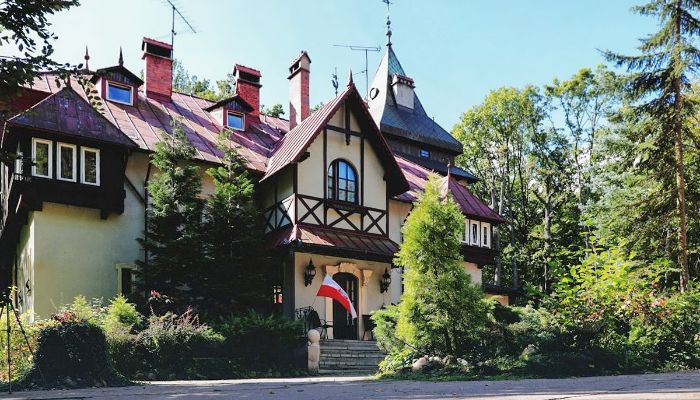 Palaces, fortresses and factories: 10 abandoned spots to visit in Poland