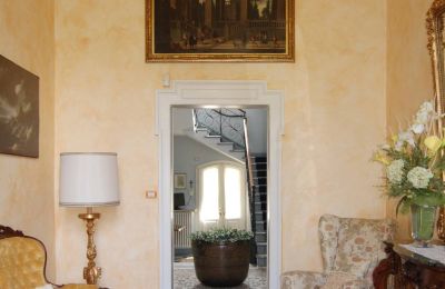 Historic villa for sale Merate, Lombardy, Entrance hall