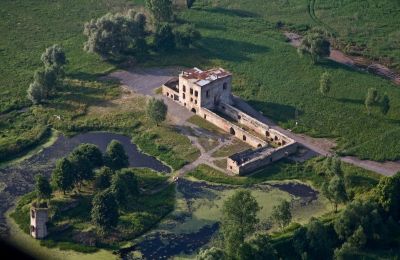 Medieval Castle for sale Ćmielów, Holy Cross Region, Photo 4/16
