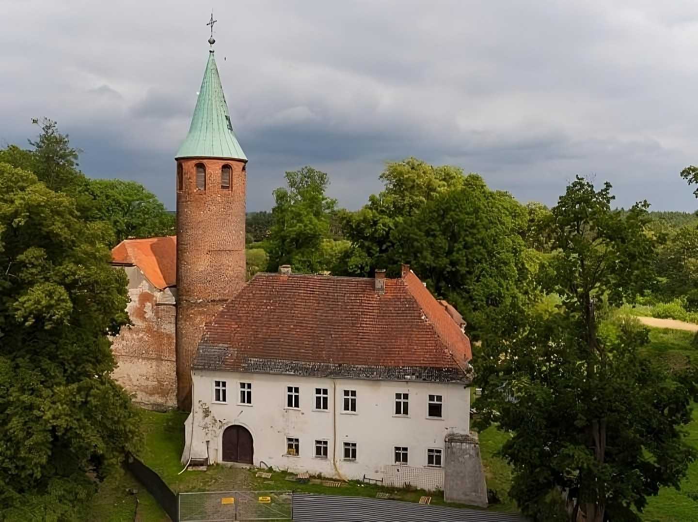 Photos Castle for sale in Poland: Karłowice