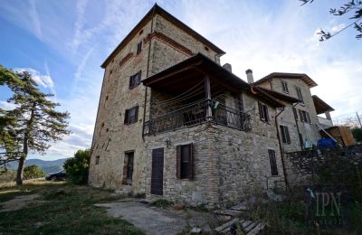 Historical tower for sale 06019 Spedalicchio, Umbria:  