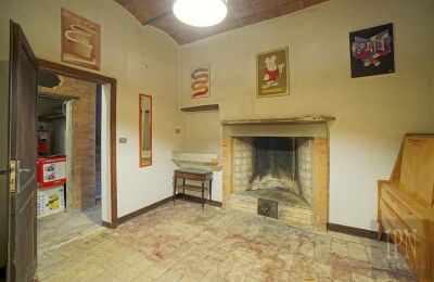 Historical tower for sale 06019 Spedalicchio, Umbria:  