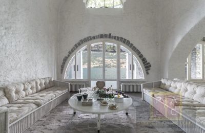 Historic property for sale Brienno, Lombardy:  Living Room