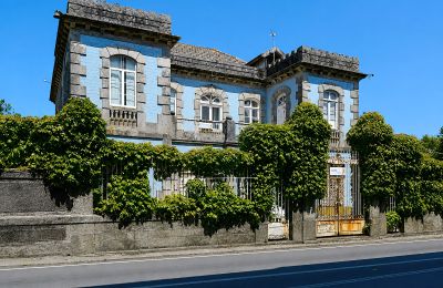Period mansion for sale A Guarda, Rúa Galicia 95, Galicia, Front view