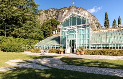 Historic Villa for sale Griante, Lombardy, Front view