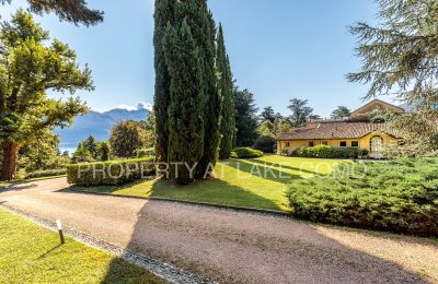 Historic Villa for sale Griante, Lombardy, Rear view