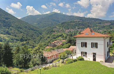 Historic Villa for sale Dizzasco, Lombardy:  View