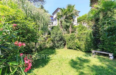 Historic Villa for sale Dizzasco, Lombardy:  Garden