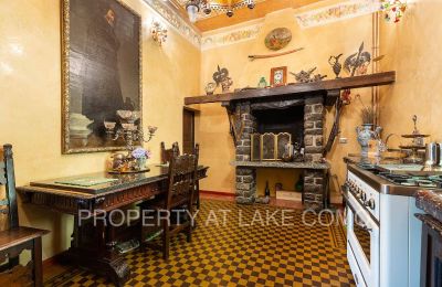 Historic Villa for sale Dizzasco, Lombardy:  Kitchen