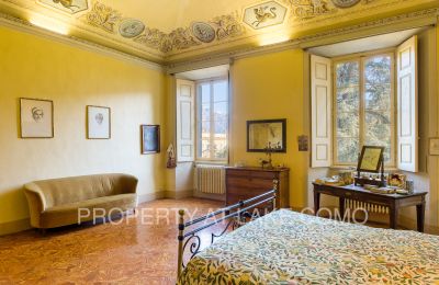 Historic Villa for sale 22019 Tremezzo, Lombardy:  Bedroom