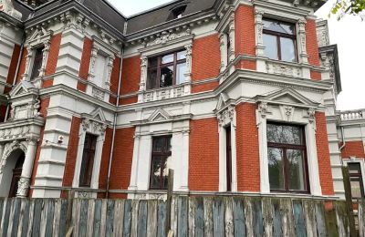 Castle for sale Tomaszów Mazowiecki, Barlickiego 32, Łódź Region, Photo 2/8