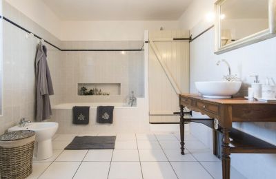Farmhouse for sale 11000 Carcassonne, Occitania:  Bathroom