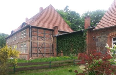 Below manor house receives funding for faithful restoration, Photo 3