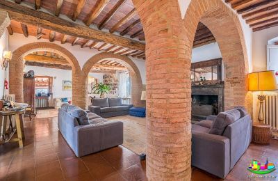 Country home for sale Livorno, Tuscany, Living Room