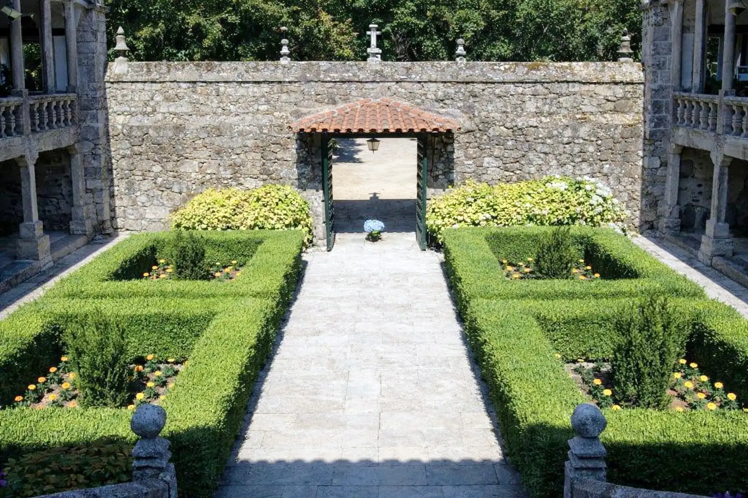 Photos Manor House in the Heart of the Ribeira Sacra in the village of Ferreira de Pantón