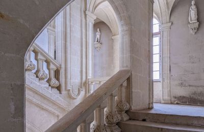Castle for sale Loudun, New Aquitaine:  Hallway