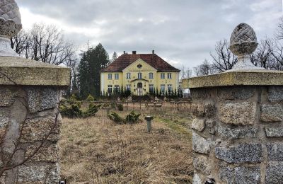 Manor House for sale Drawno, West Pomerania, Front view