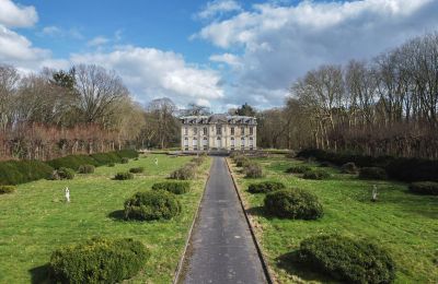Castle for sale Chantilly, Hauts-de-France, Access