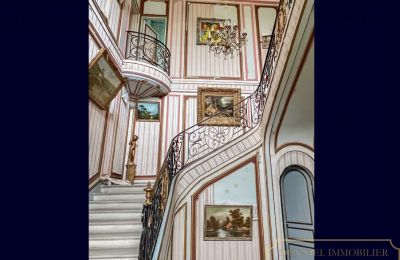 Castle for sale Chantilly, Hauts-de-France, Hallway