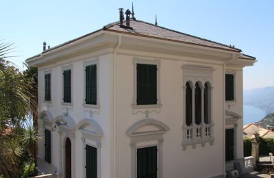Historic Villa for sale Camogli, Liguria:  Side view