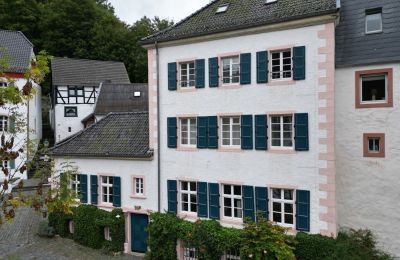 Character Properties, Historic town house in Blankenheim